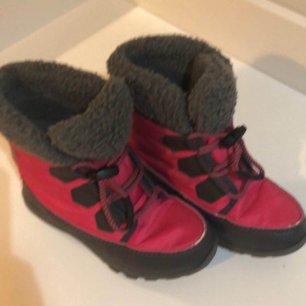 Sorel Girls boots size 13